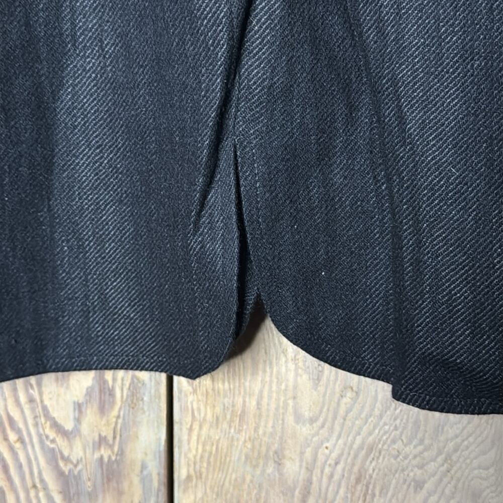 Vintage NWT Umberto Ginocchietti Black Petal Skirt Made in Italy - Picture 3 of 7